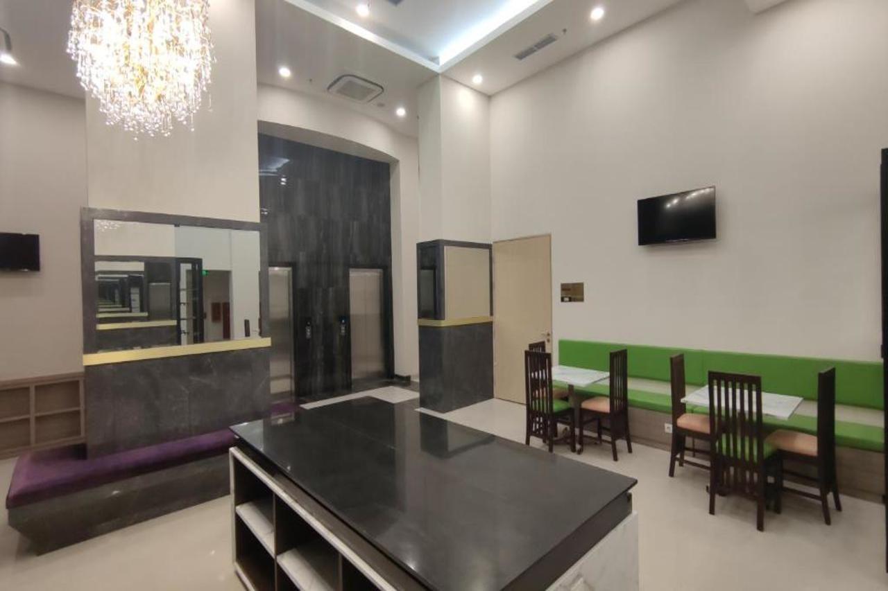 Agogo Downtown Hotel 3*