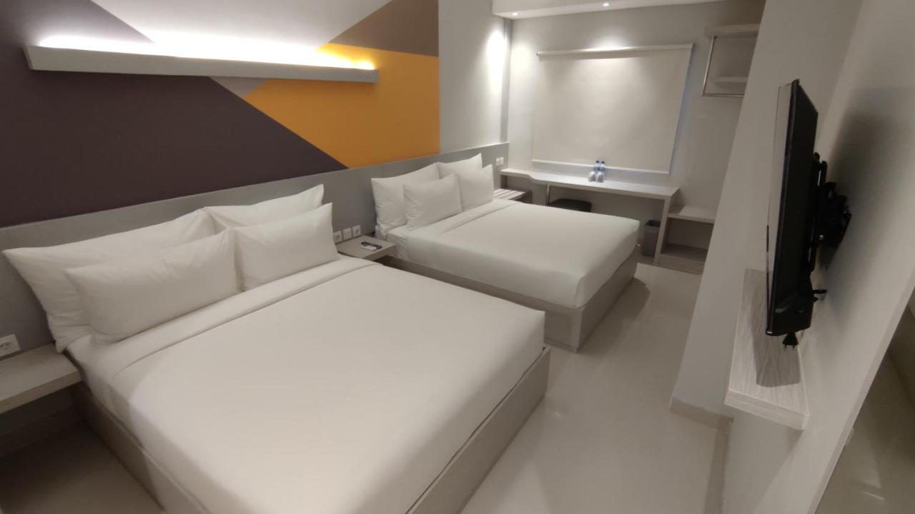 Agogo Downtown 3*